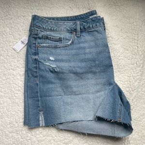 Old Navy High-waisted Button-Fly OG Straight Ripped shorts.